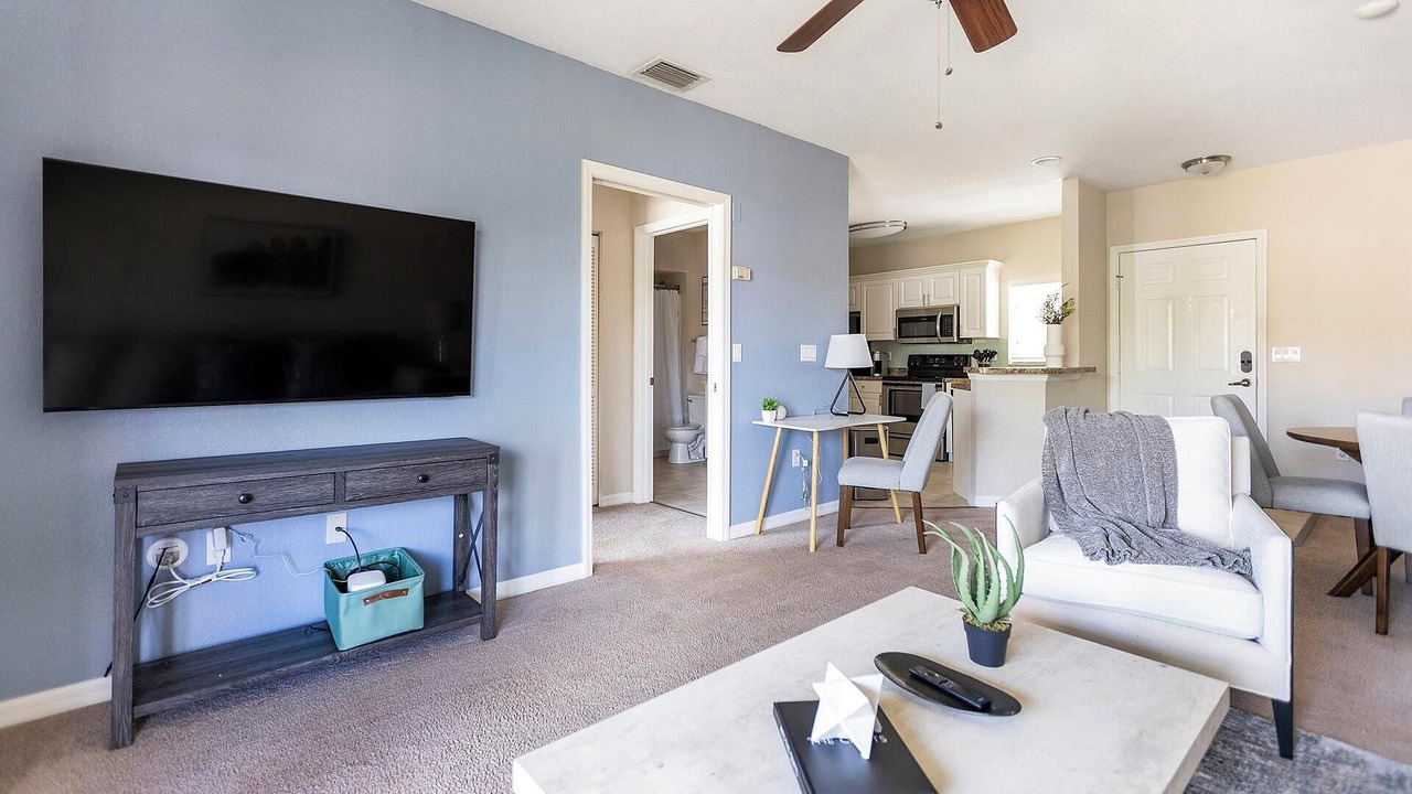 Photo of Livingroom in North Port