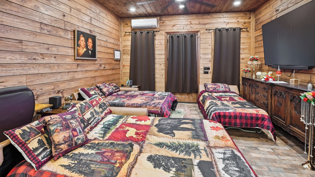 Photo of Bedroom in Folsom