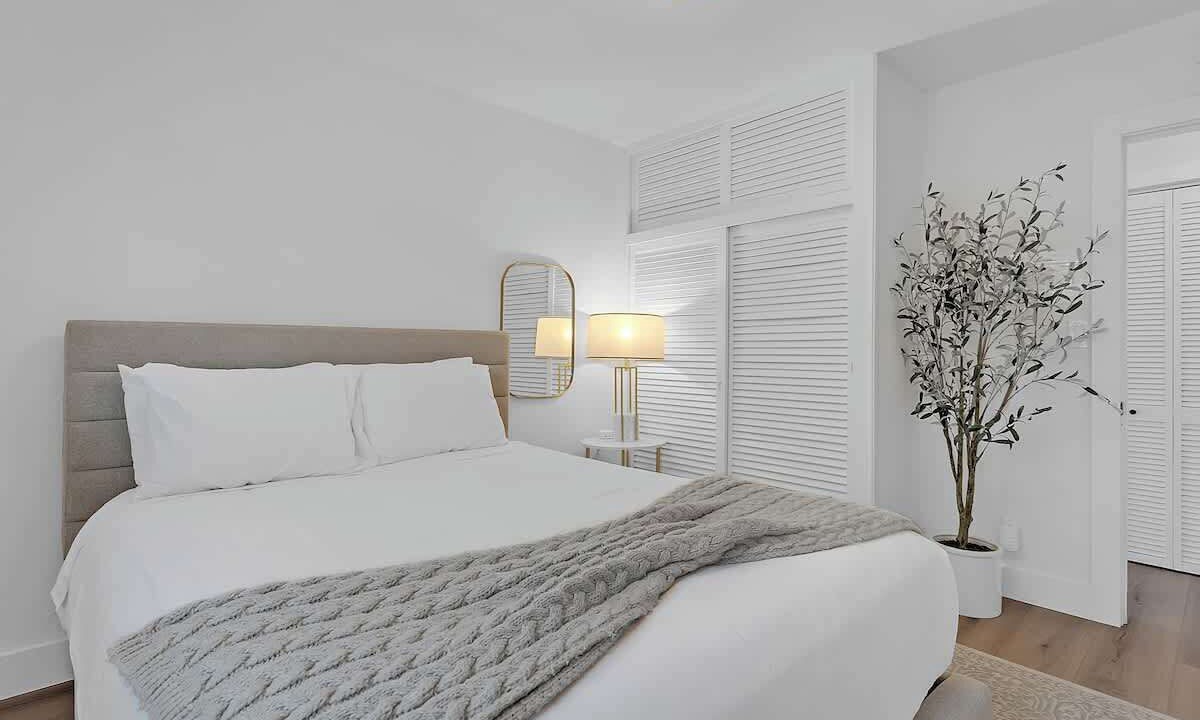 Photo of Bedroom in Coral Shores