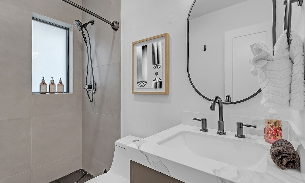 Photo of Bathroom in Coral Shores