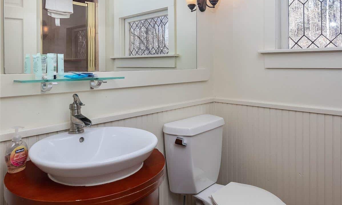 Photo of Bathroom in Taylor