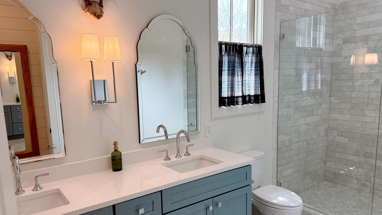 Photo of Bathroom in Crane Hill