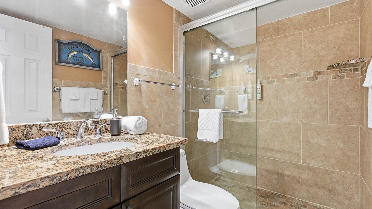 Photo of Bathroom in Lenox Park