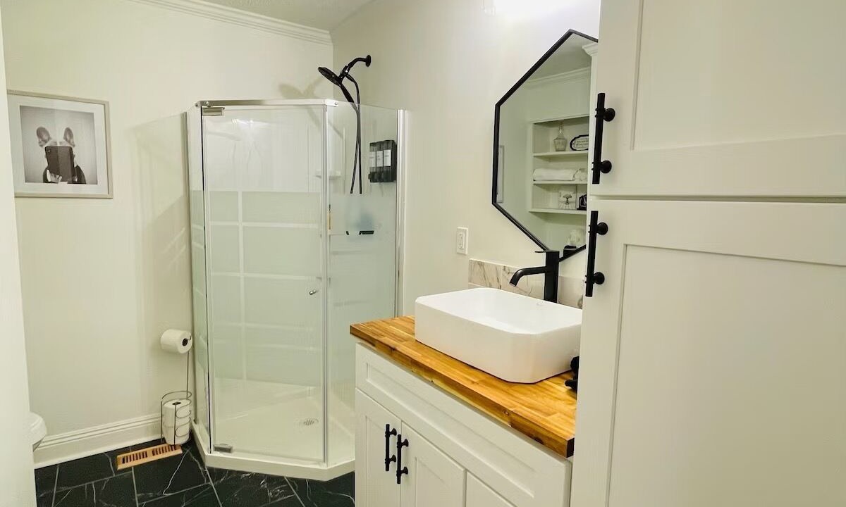 Photo of Bathroom in McComb