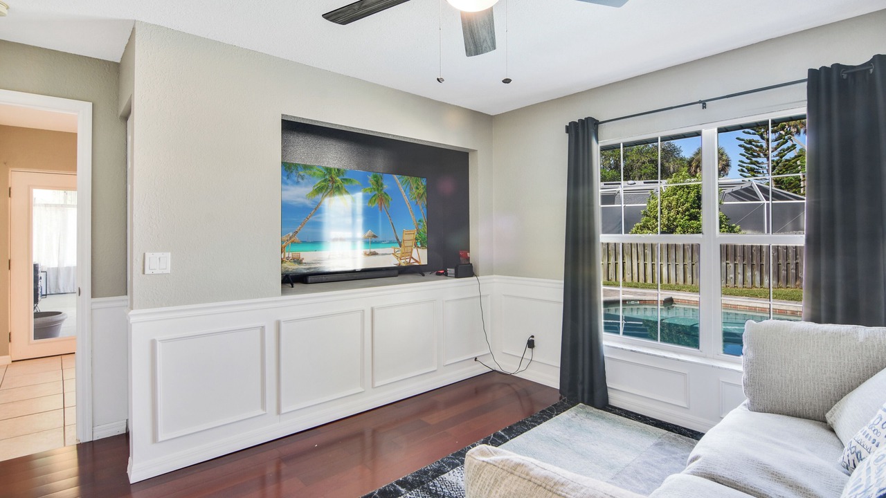 Photo of Livingroom in Florida Shores