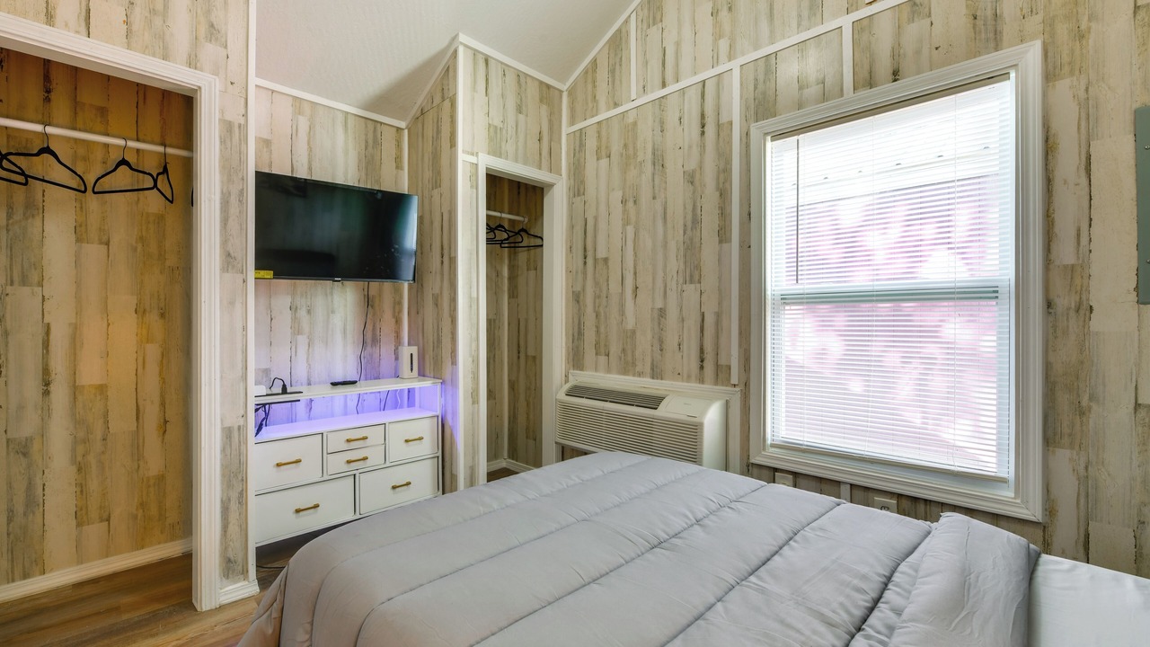 Photo of Bedroom in Picayune