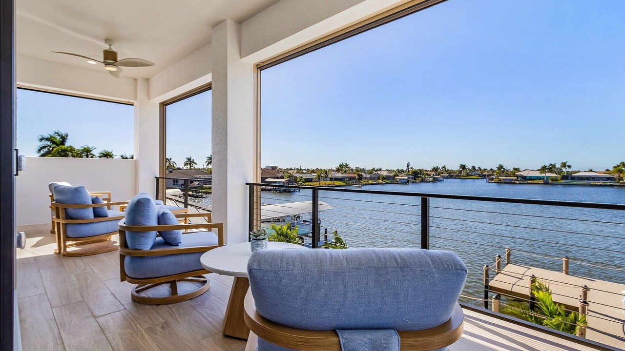 Photo of Patio Balcony in Eight Lakes