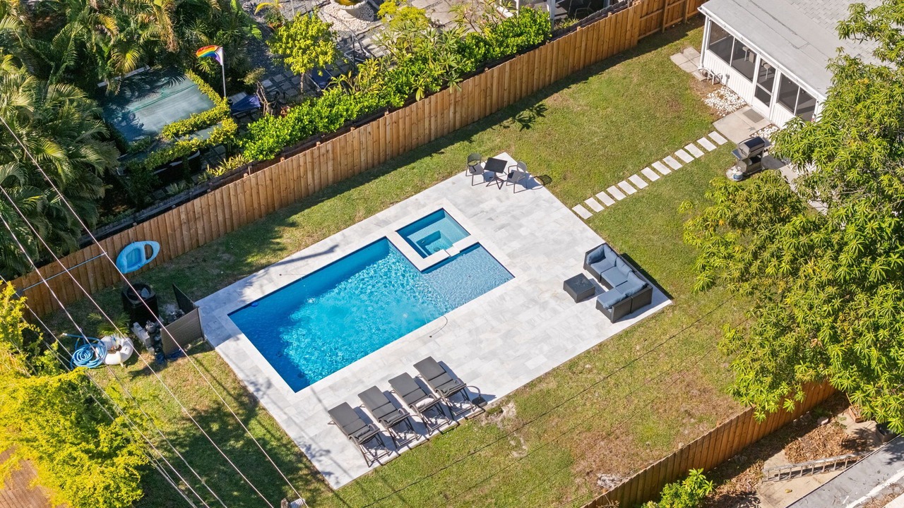 Photo of Outdoor in Wilton Manors