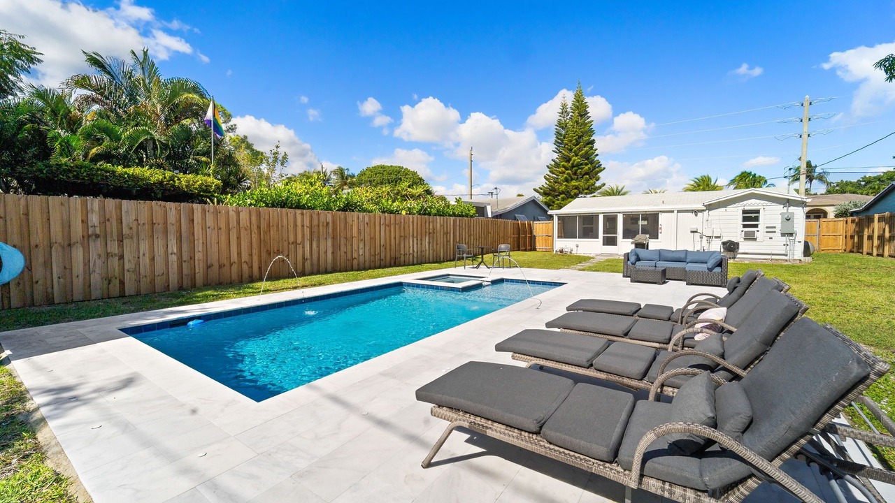 Photo of Outdoor in Wilton Manors