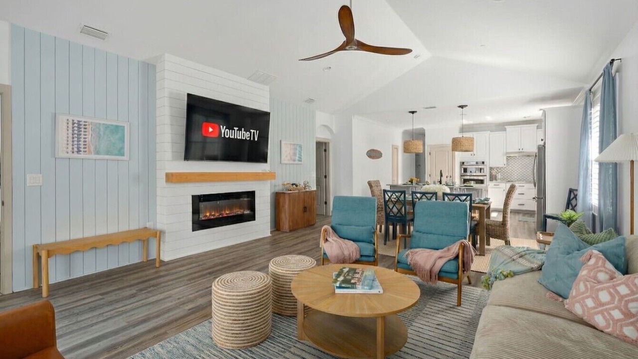 Photo of Livingroom in Jacksonville Beach