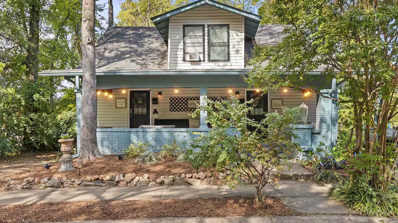 Photo of Outdoor in Five Points South