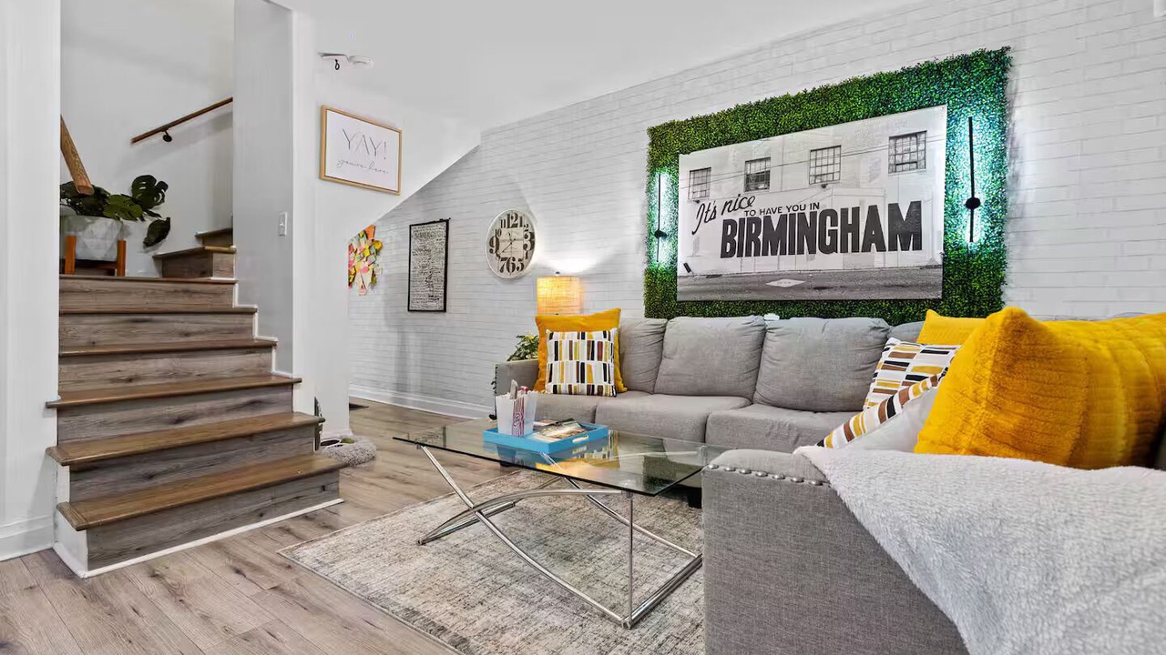 Photo of Livingroom in Five Points South