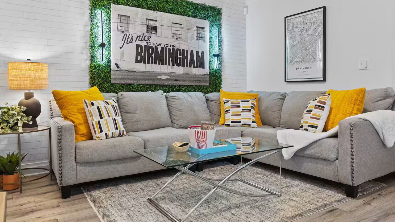 Photo of Livingroom in Five Points South