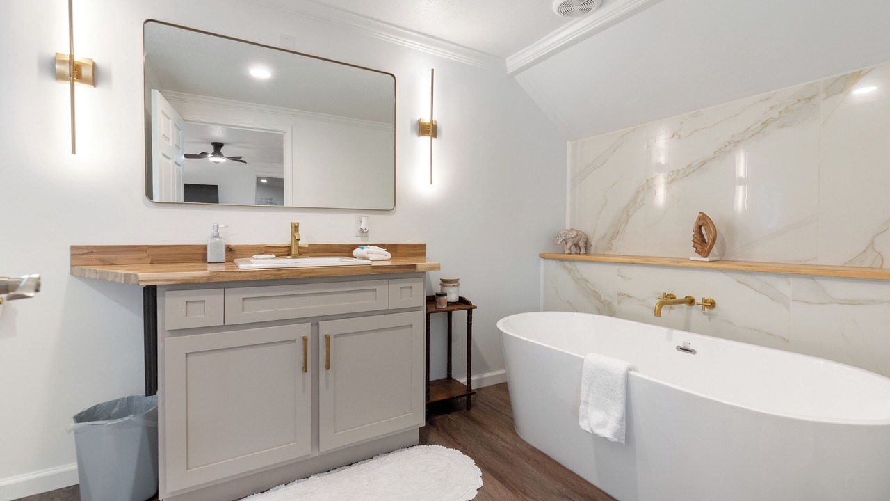 Photo of Bathroom in Saint Elmo