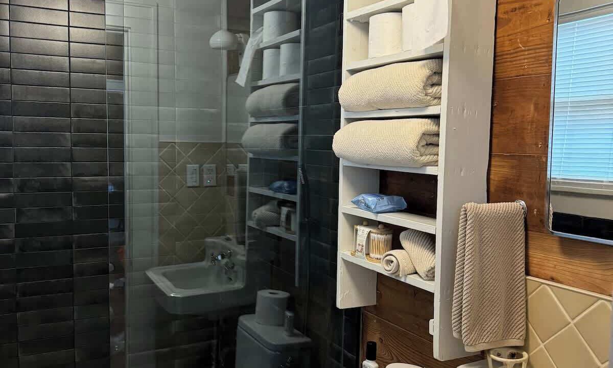 Photo of Bathroom in Greater Heights