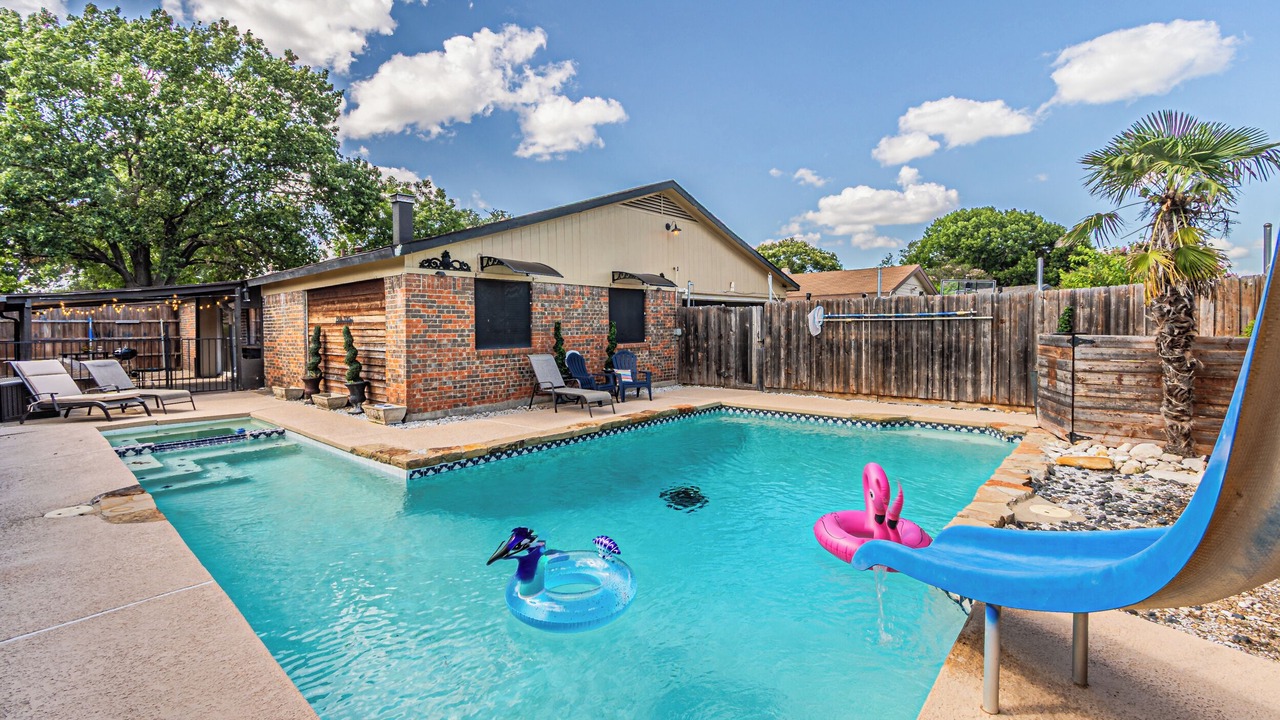 Photo of Outdoor in Garland