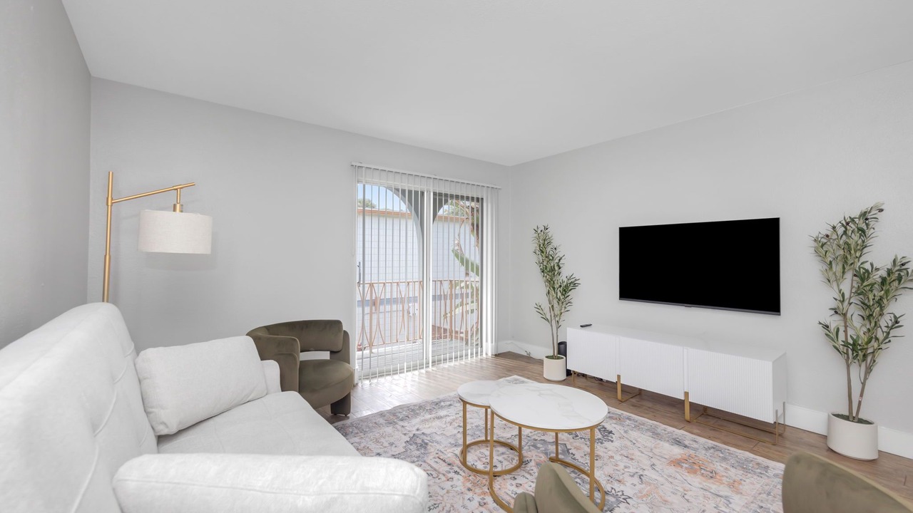 Photo of Livingroom in Beach Park