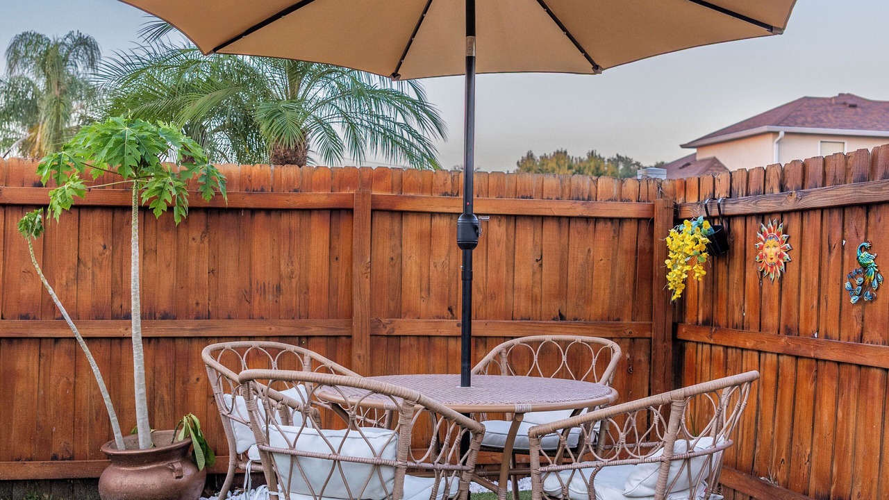 Photo of Outdoor in Lakeview Village