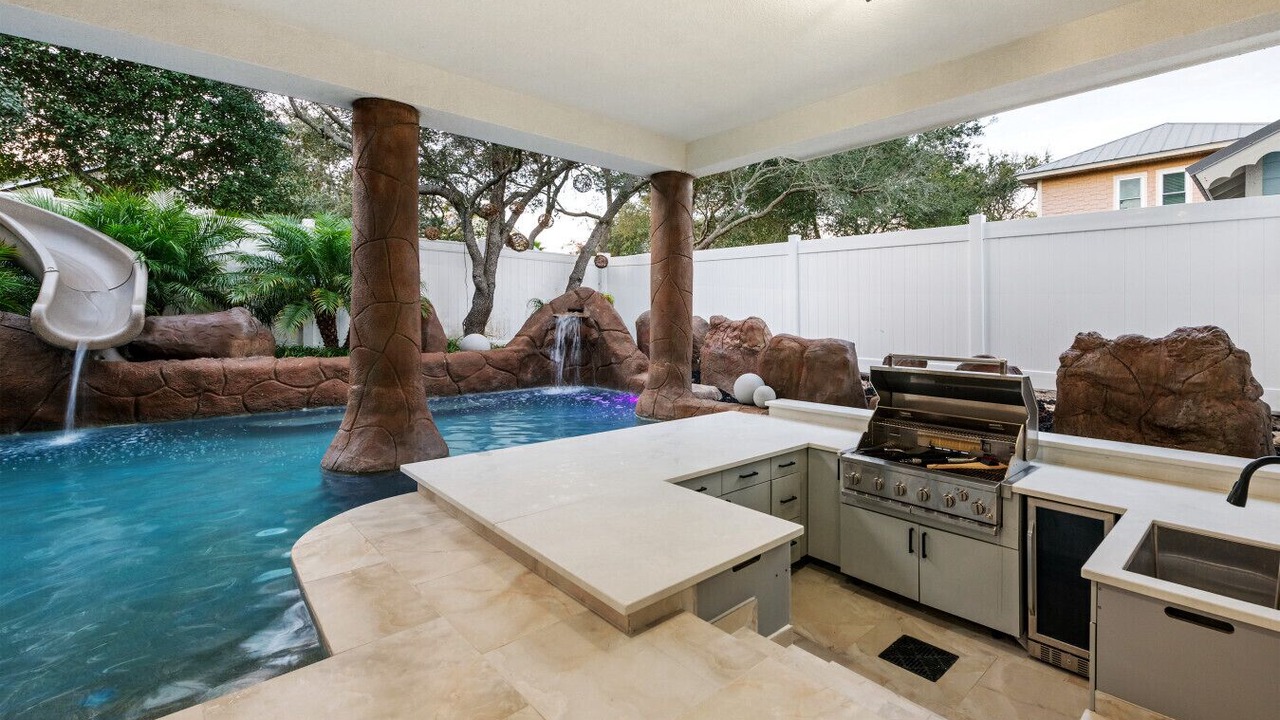 Photo of Outdoor in Crystal Beach