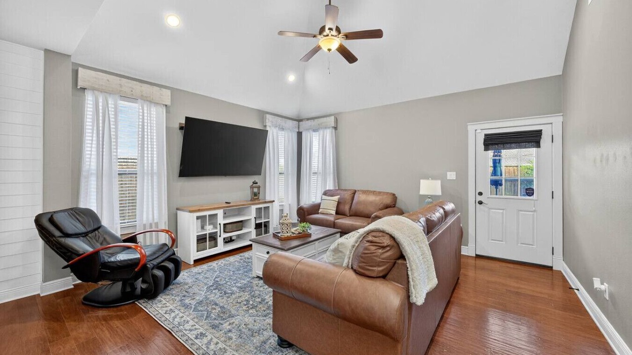 Photo of Bedroom in Conroe