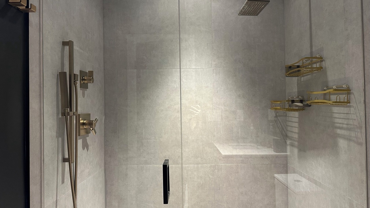 Photo of Bathroom in Ludlam
