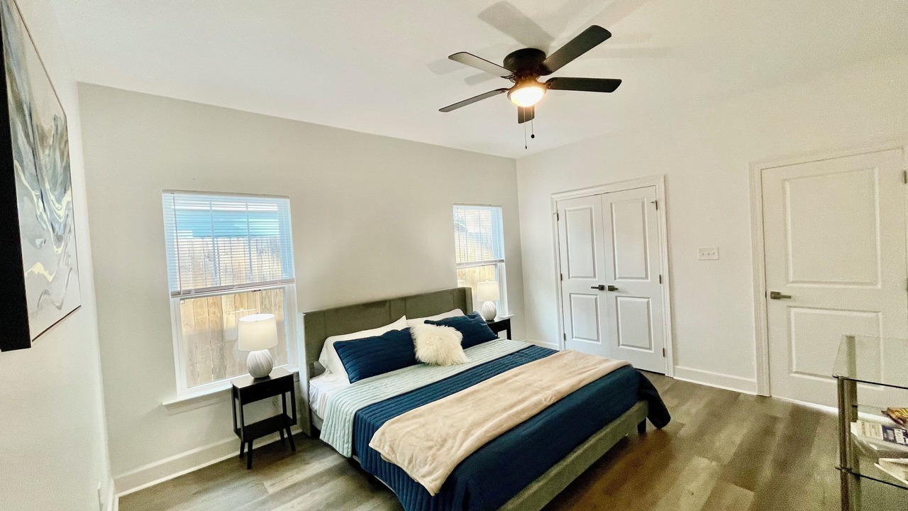 Photo of Bedroom in Mid City South