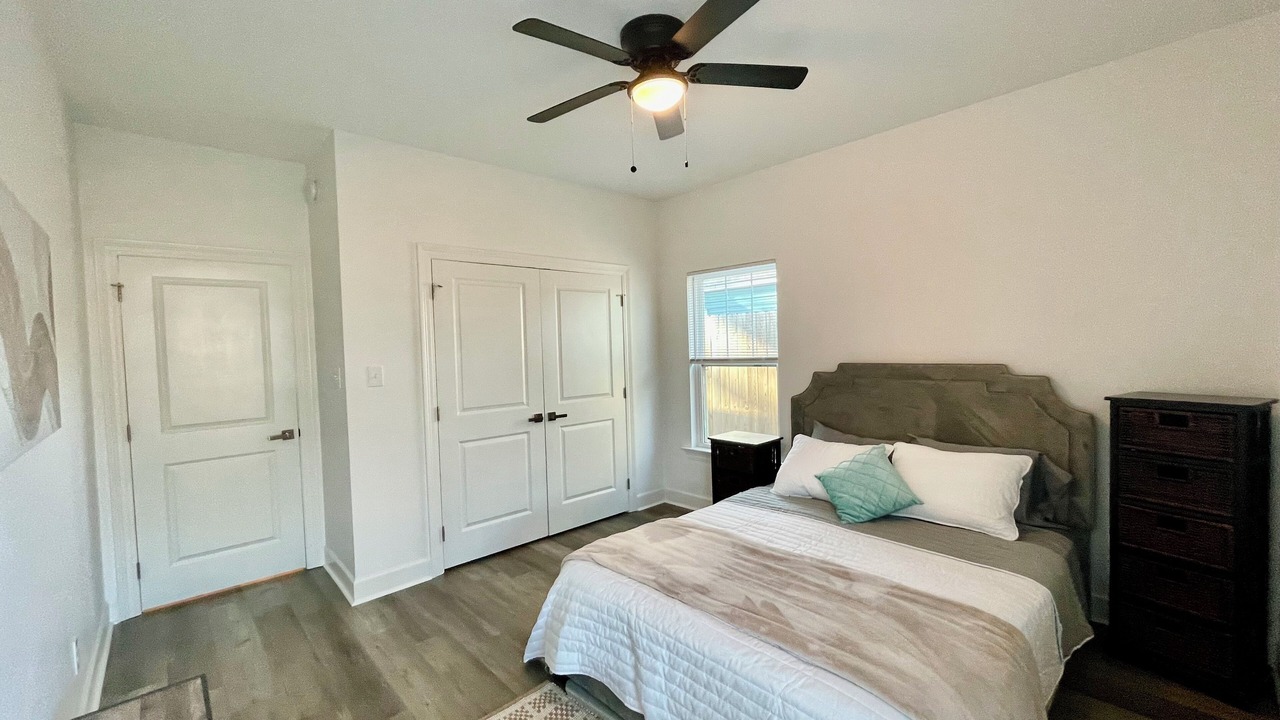 Photo of Bedroom in Mid City South