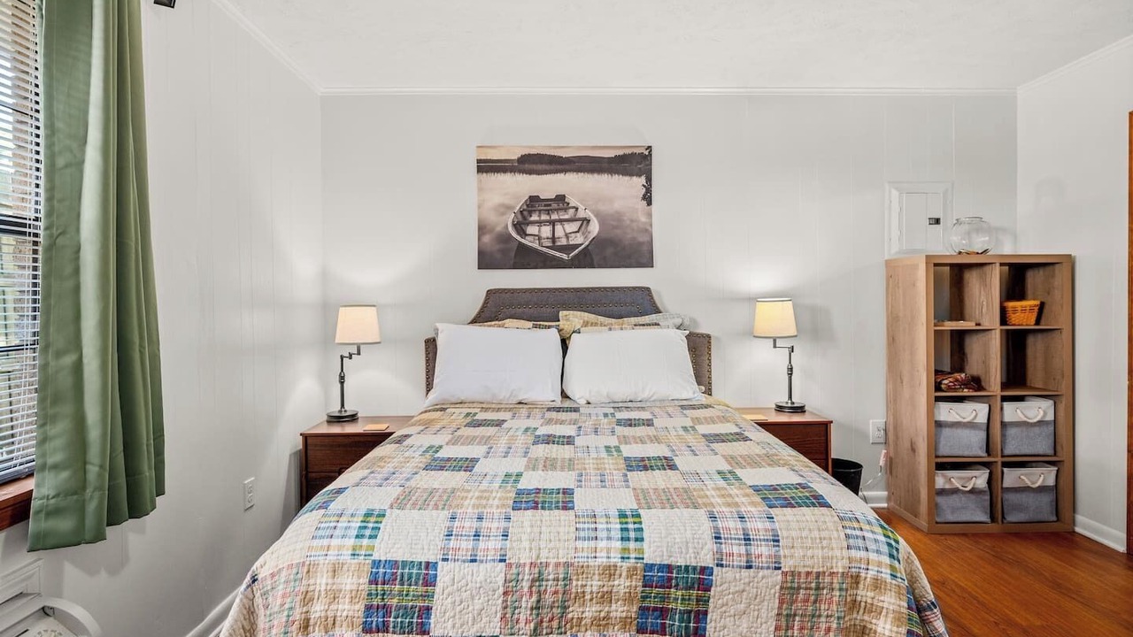 Photo of Bedroom in Alexandria