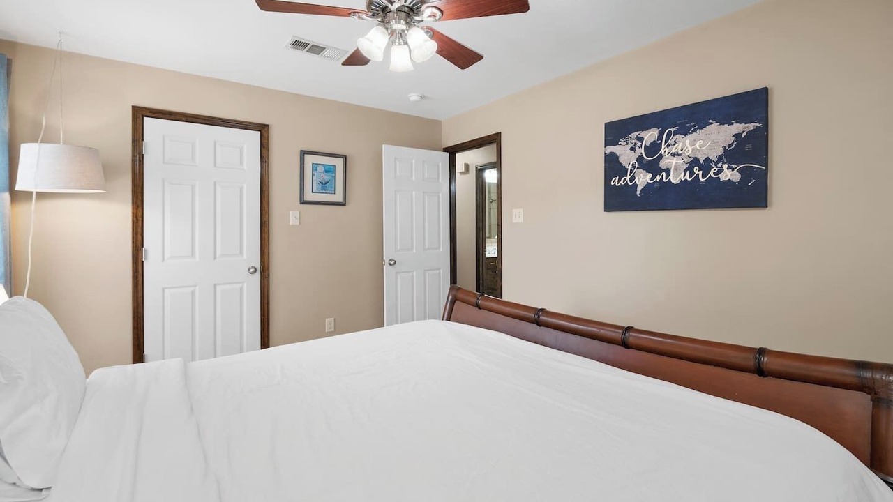 Photo of Bedroom in Alexandria
