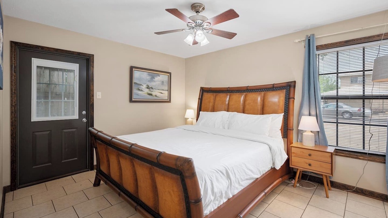 Photo of Bedroom in Alexandria