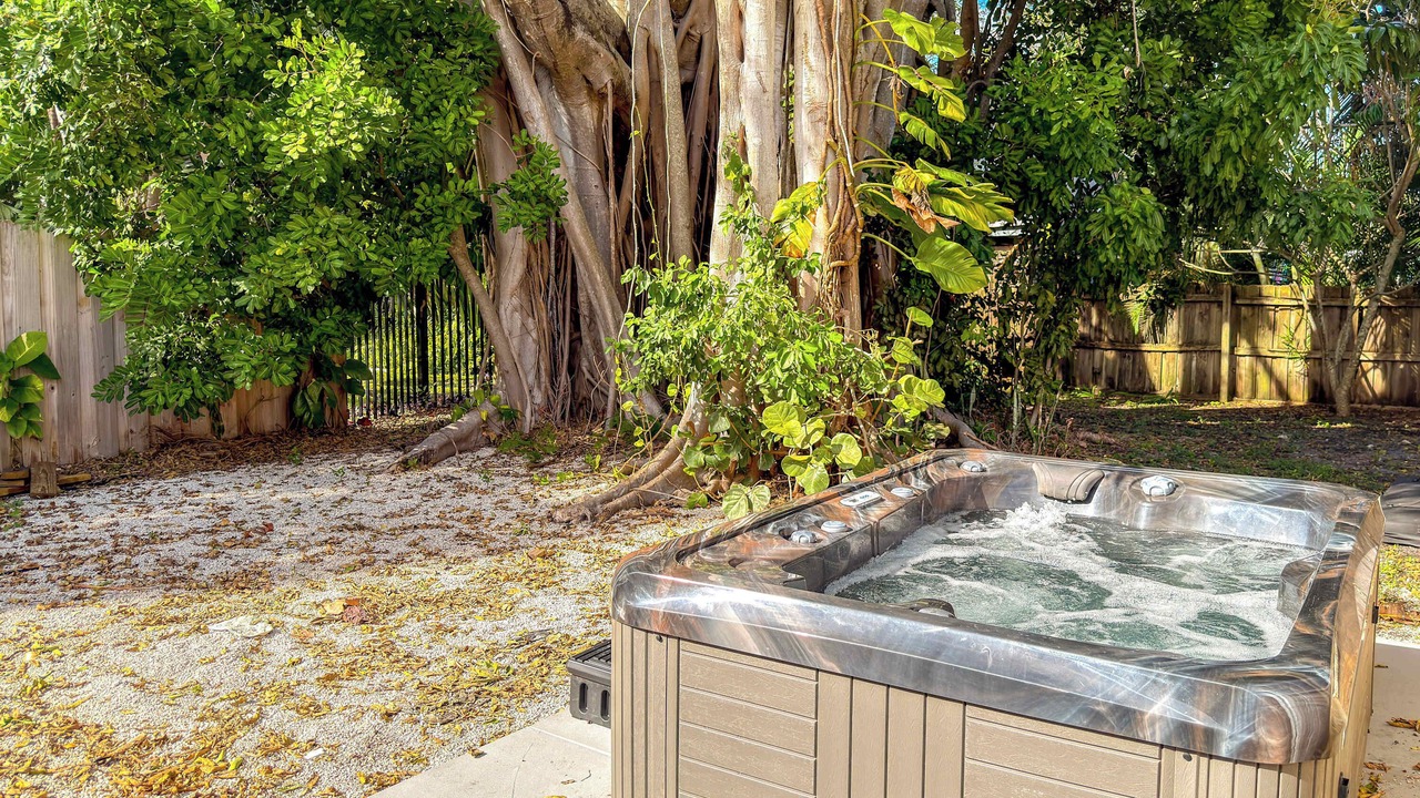 Photo of Outdoor in Wilton Manors