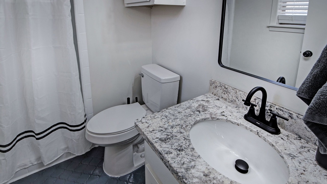 Photo of Bathroom in Pearl