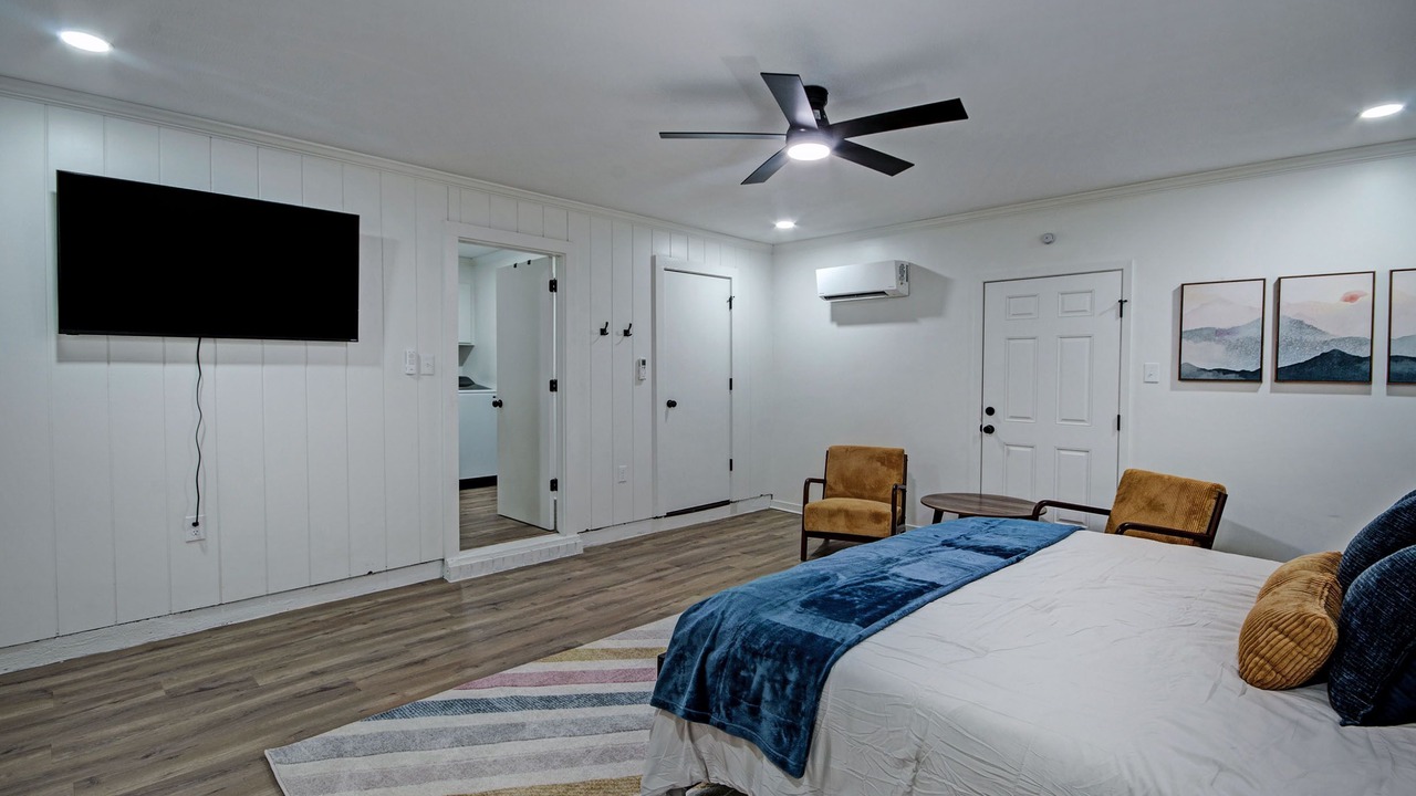 Photo of Bedroom in Pearl