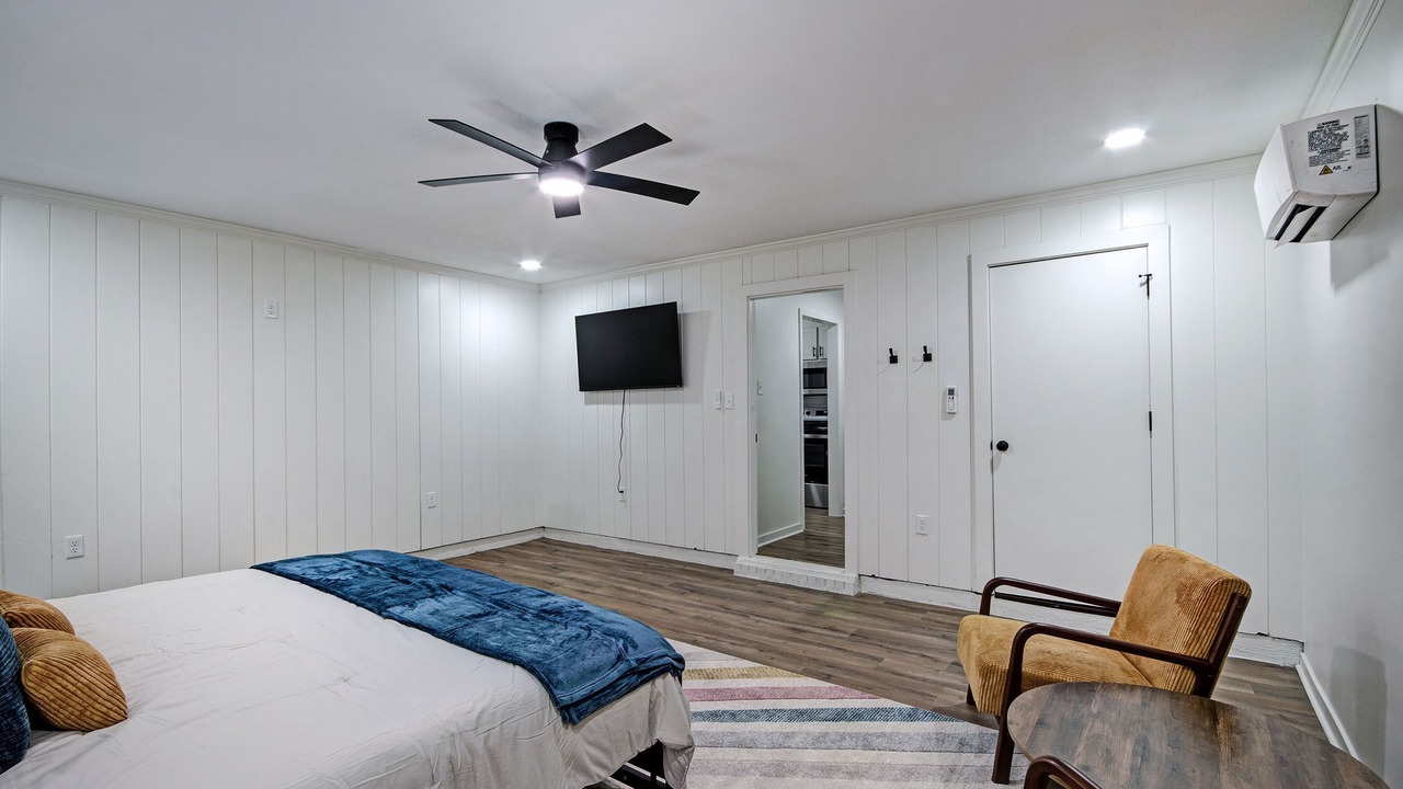 Photo of Bedroom in Pearl