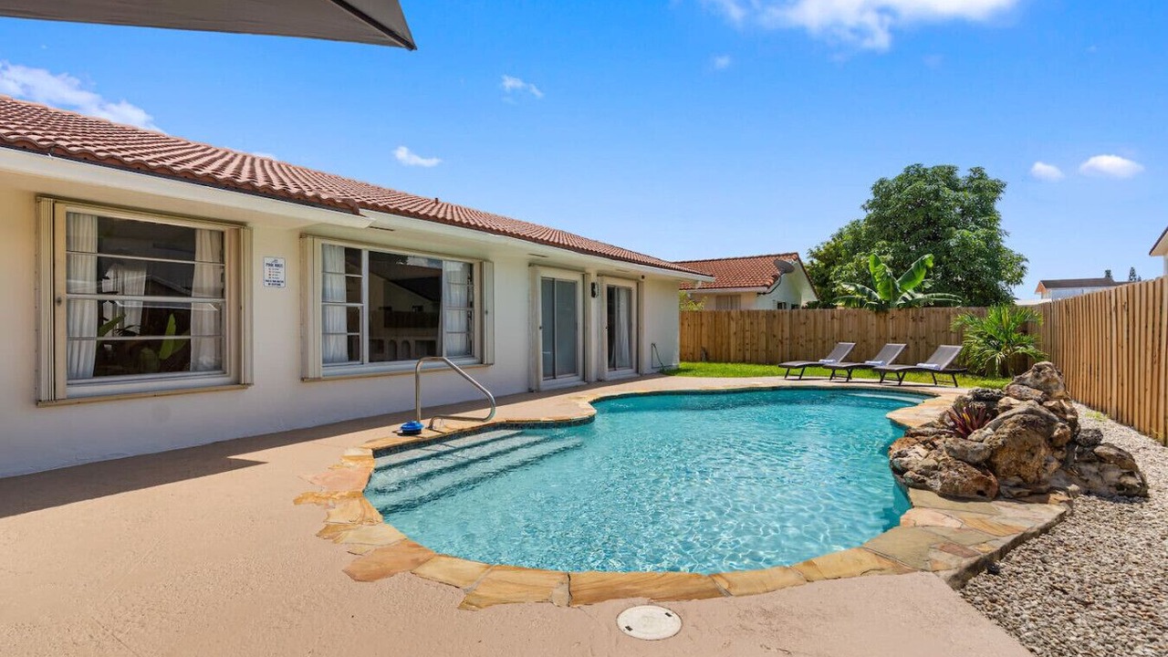 Photo of Outdoor in Ludlam