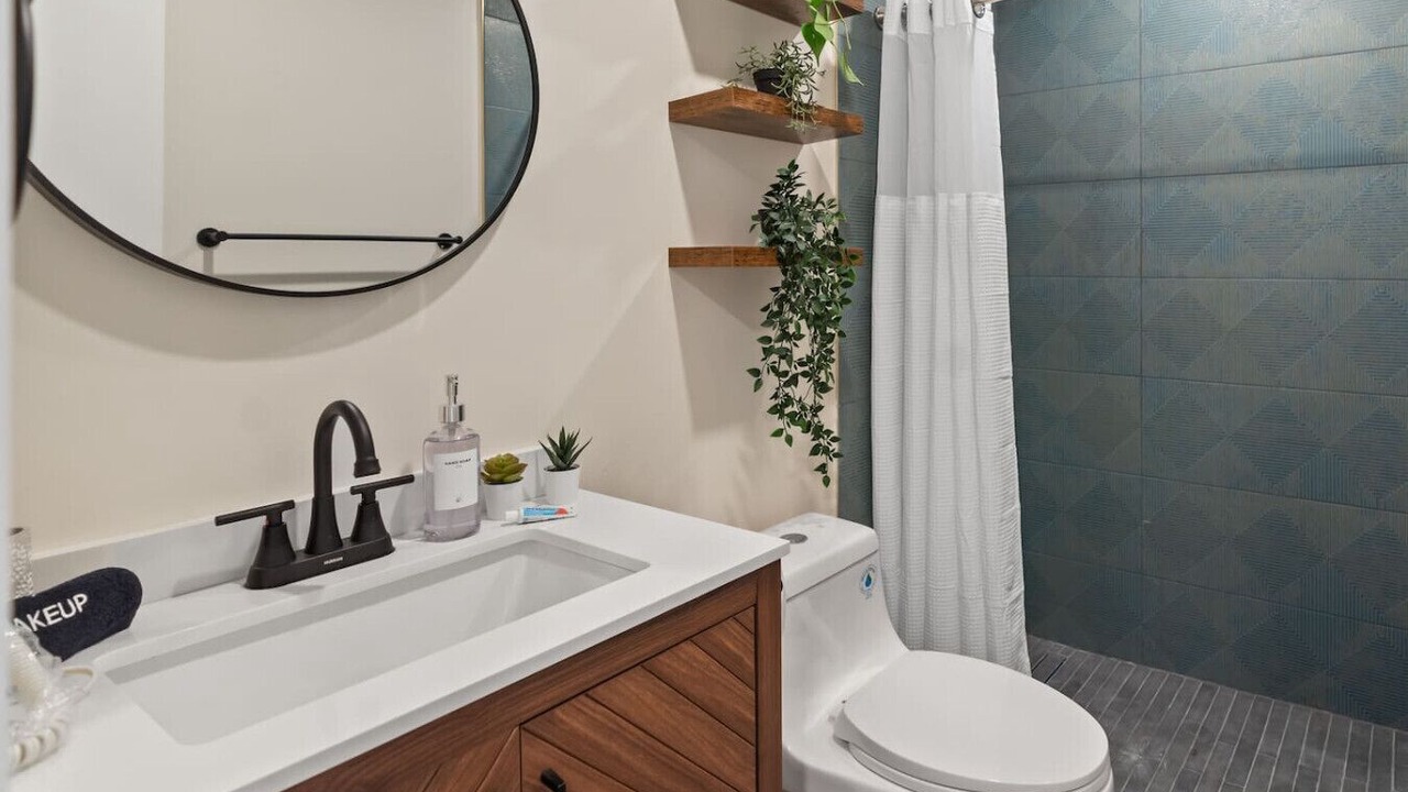 Photo of Bathroom in Ludlam