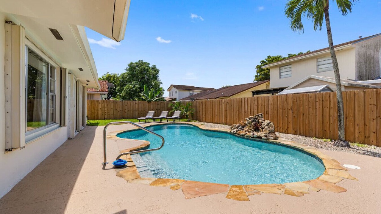 Photo of Outdoor in Ludlam