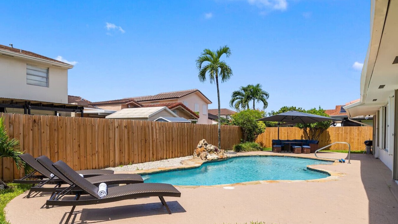 Photo of Outdoor in Ludlam