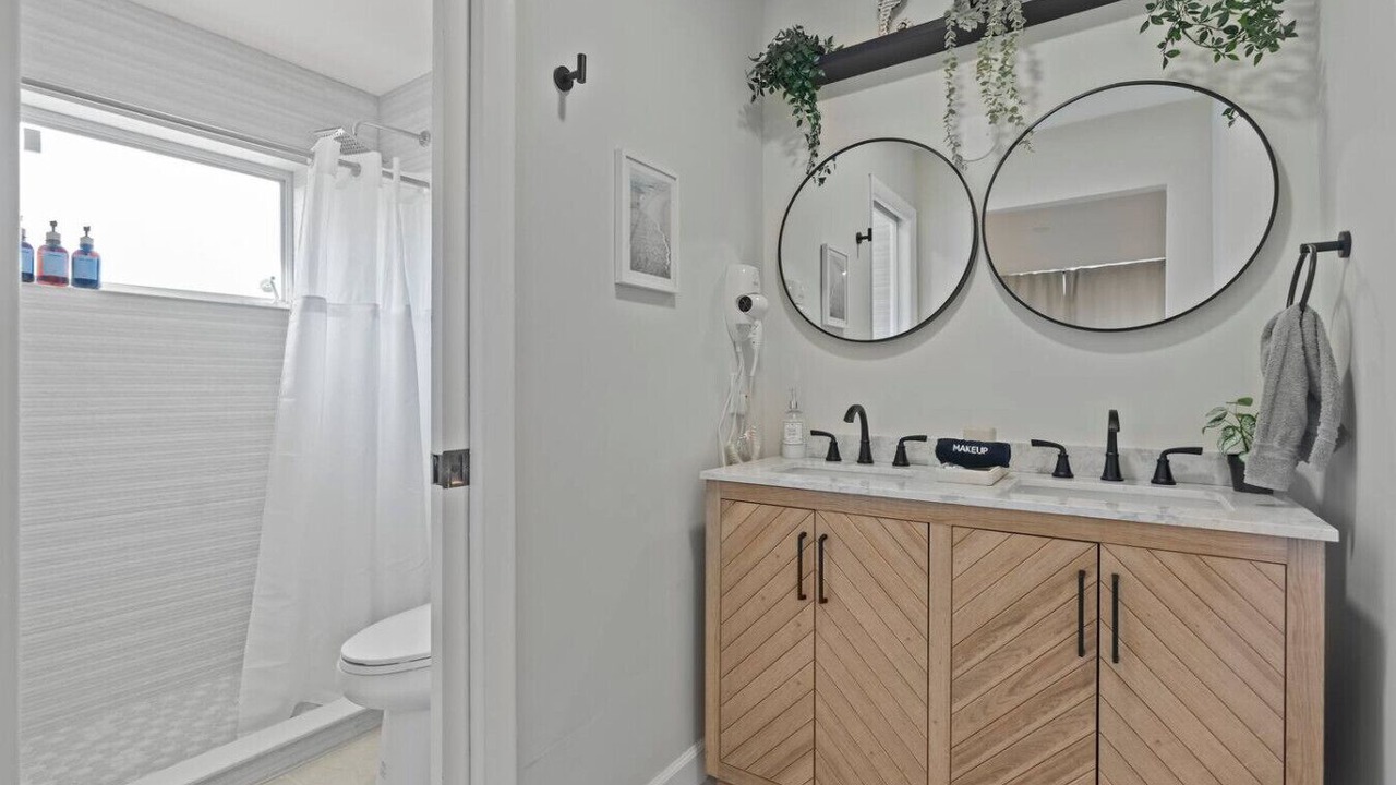 Photo of Bathroom in Fontainebleau