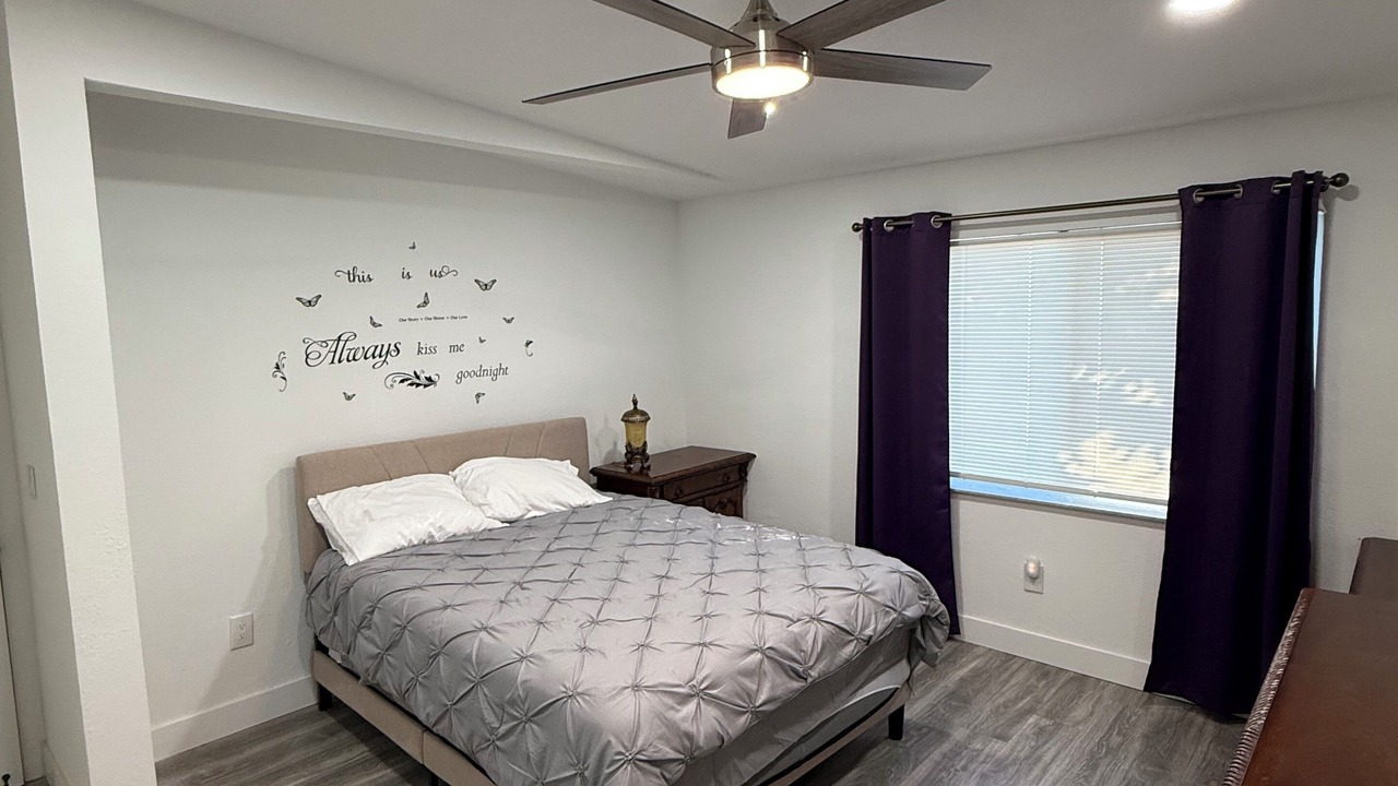 Photo of Bedroom in Edgewater