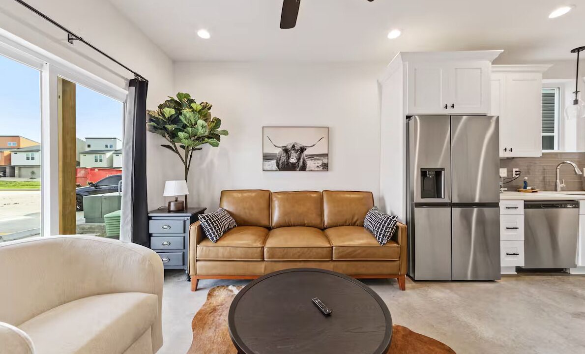 Photo of Livingroom in Lafayette