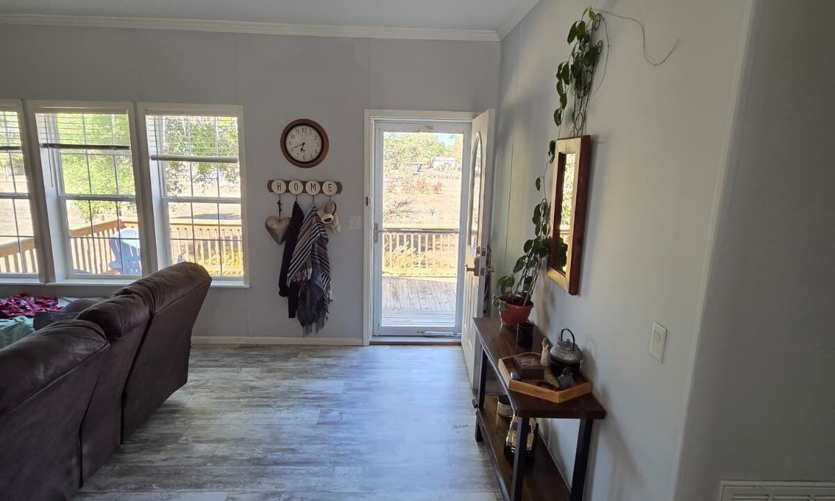 Photo of Livingroom in Clewiston