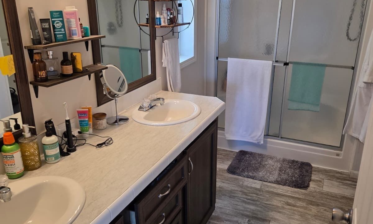 Photo of Bathroom in Clewiston