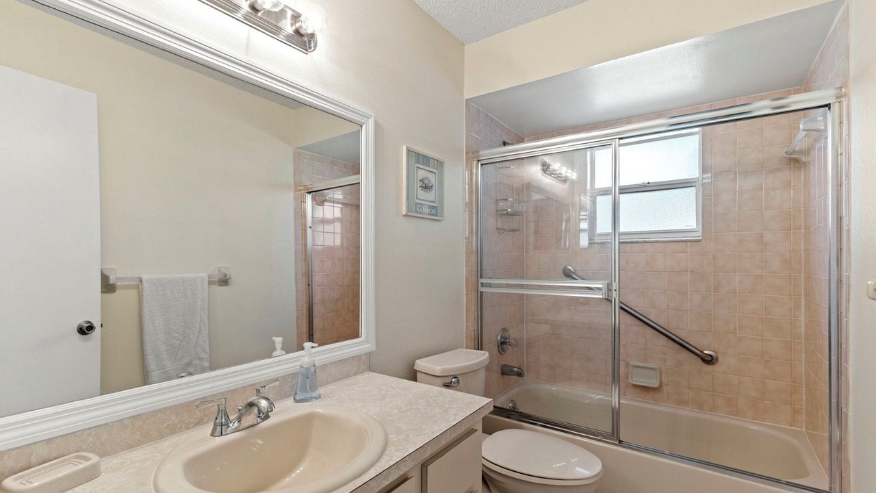 Photo of Bathroom in Florida Shores