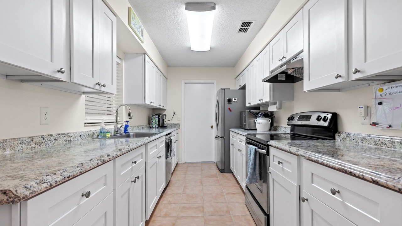 Photo of Kitchen in Florida Shores