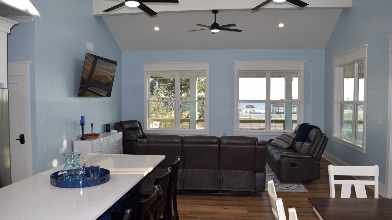Photo of Bedroom in Long Beach