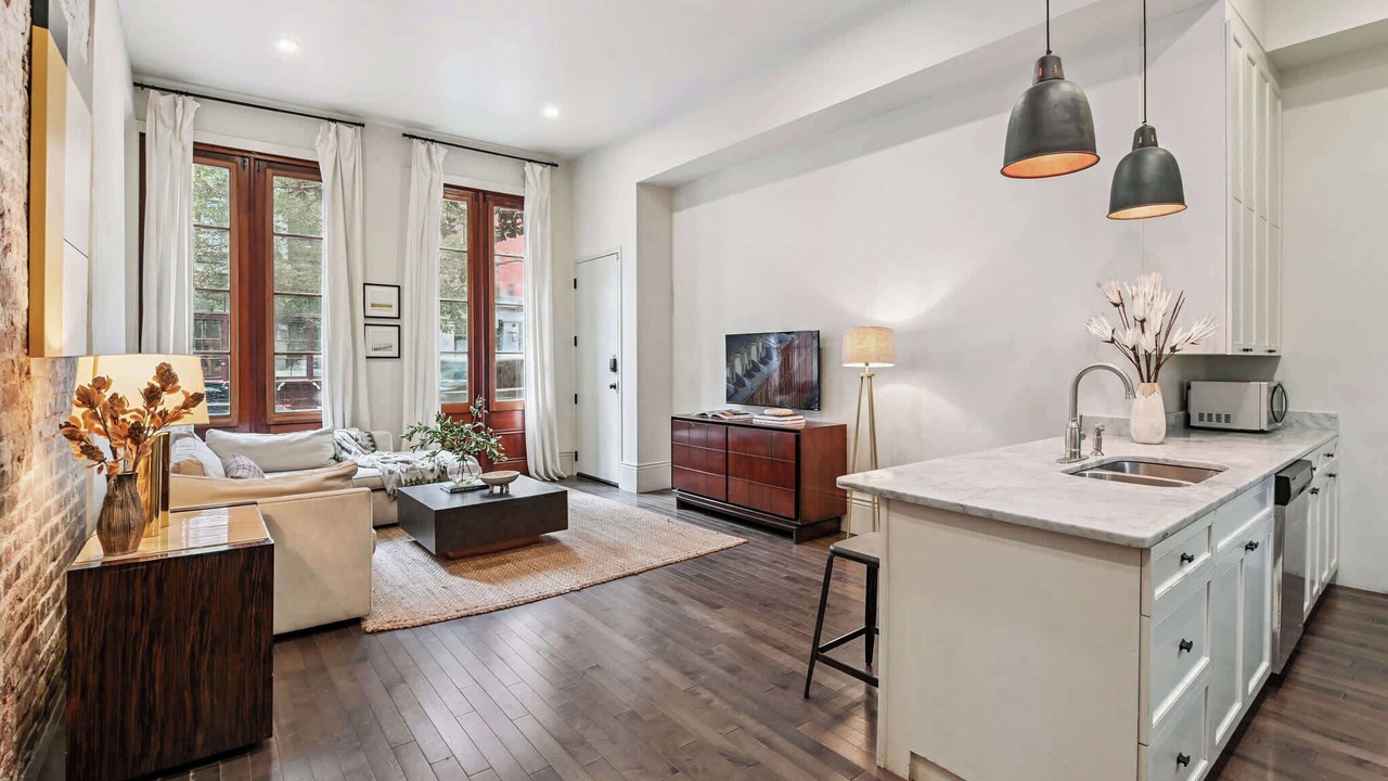 Photo of Bedroom in Central Business District