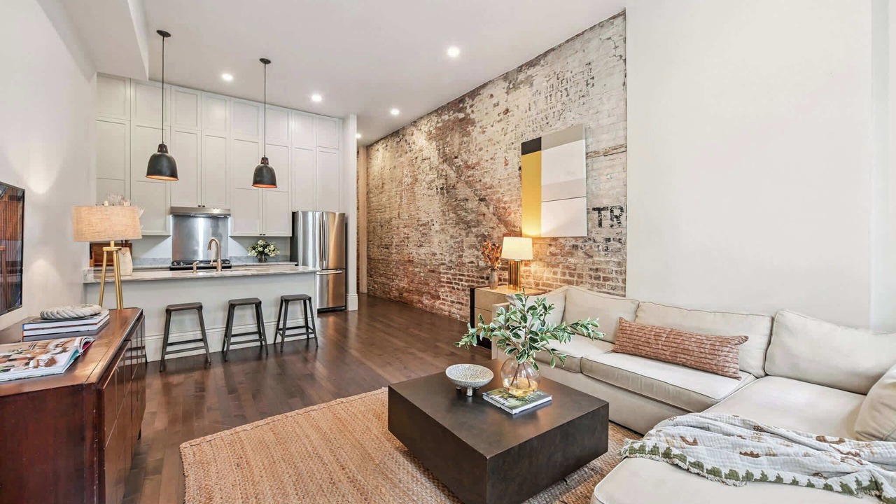 Photo of Bedroom in Central Business District