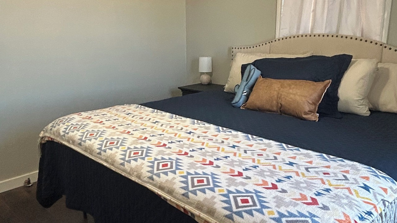Photo of Bedroom in Pittsburg
