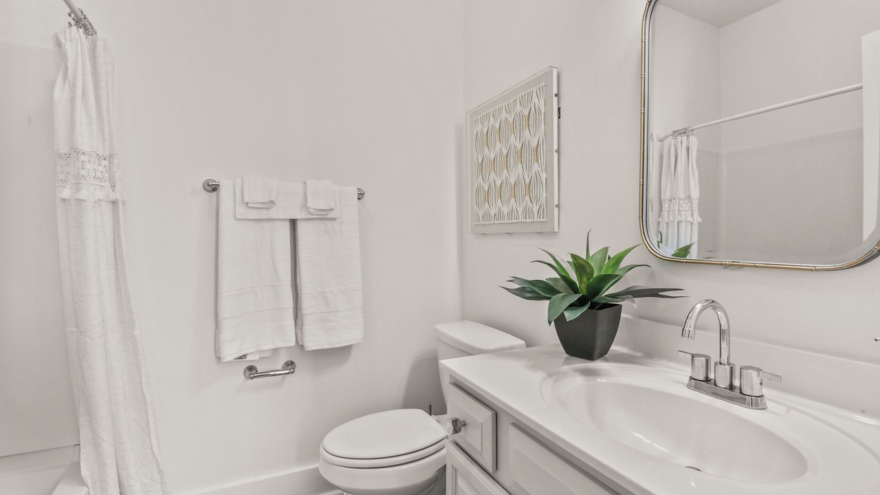 Photo of Bathroom in Ocean Springs